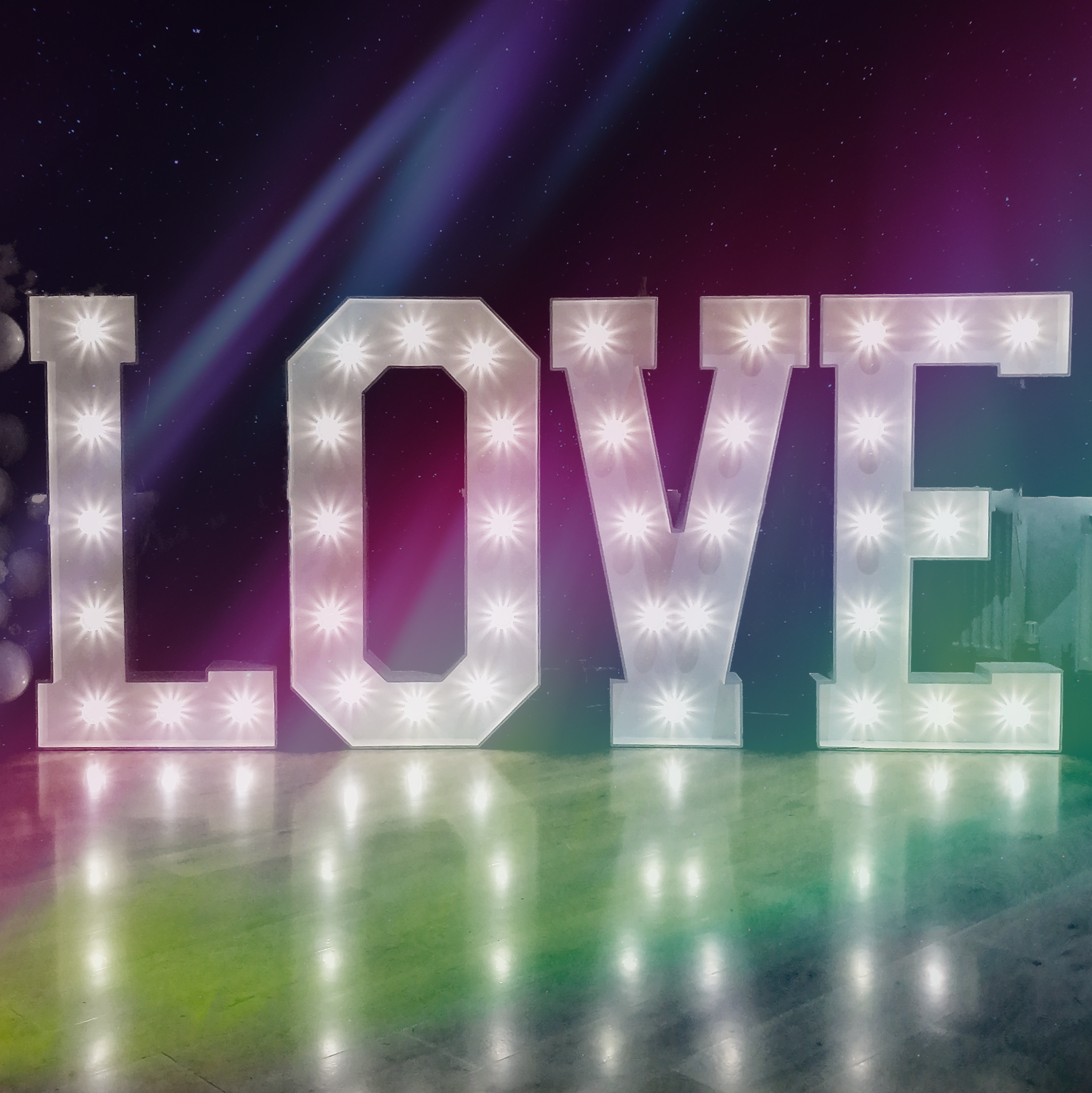 4ft Light Up LOVE Lights to Hire Age in Lights Kent Surrey Sussex